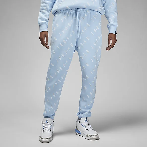 J23app's tweet photo. NEW: Jordan Essentials apparel on @nikestore

Link -> https://t.co/voX4q5rwHx https://t.co/P83uxRQBmY
