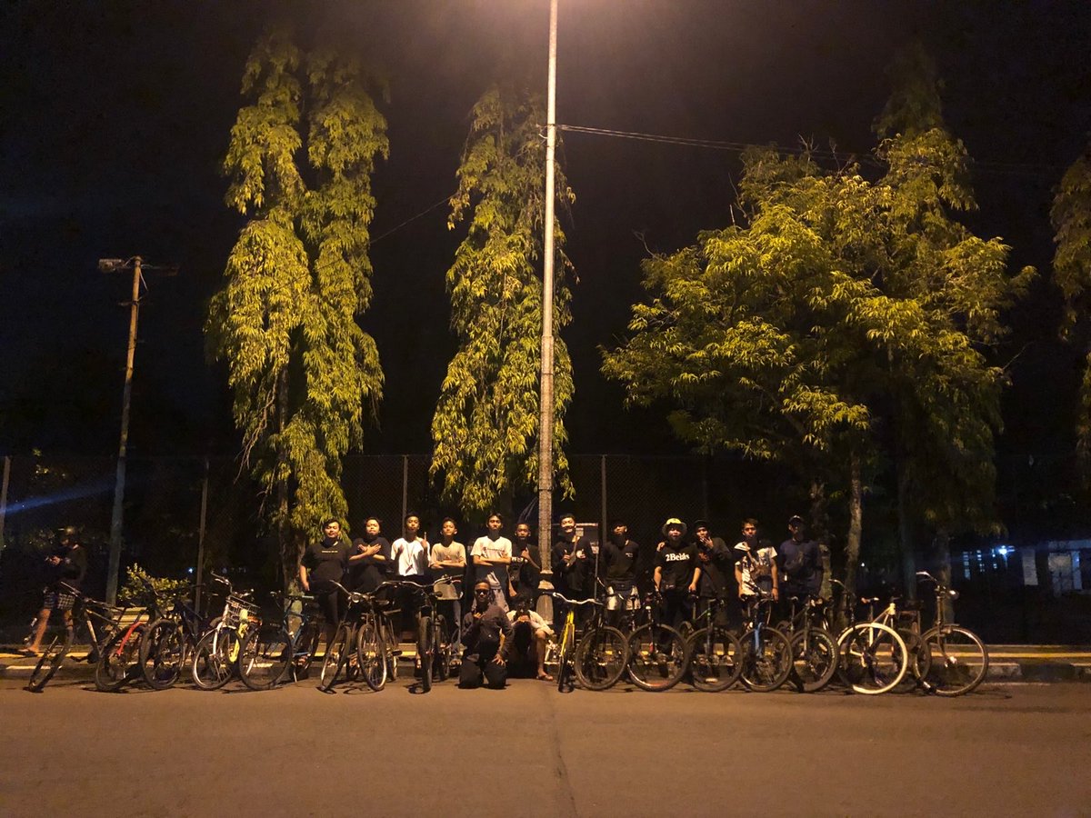 WatesLastFridayRide tweet media
