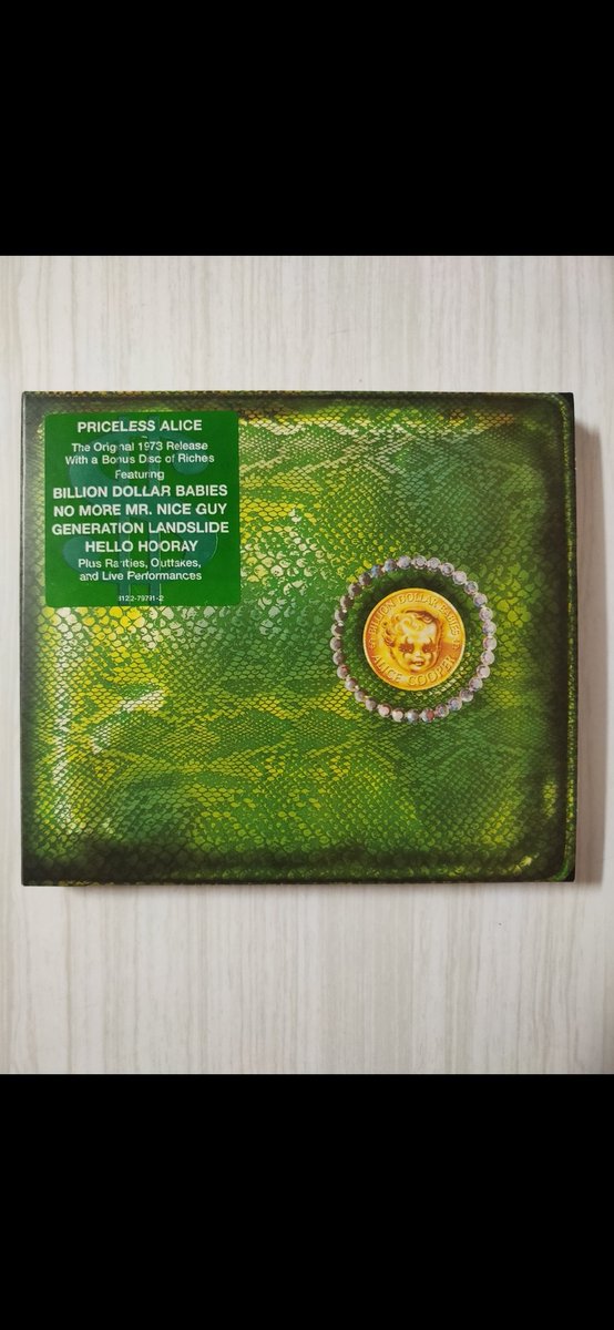 DavidKlement2's tweet photo. 🤘🤘 50TH ANNIVERSARY 🤘🤘
On 25 February, 1973, Alice Cooper released their album "Billion Dollar Babies"
@alicecooper @dennisdunaway #MichaelBruce #GlenBuxton #NealSmith @NightswithAlice https://t.co/lgsH3rHaSx