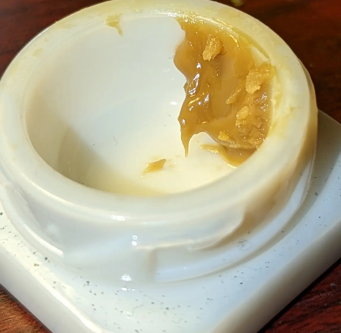 TempleGrower's tweet photo. I really need to concentrate...π€
#Shatter #Rosin #HashRosin #Oil #Wax #Budder #Diamonds #Sauce #Sugar #Cream #HTFSE #HCFSE #LiveResin https://t.co/0aWz7OgUuO