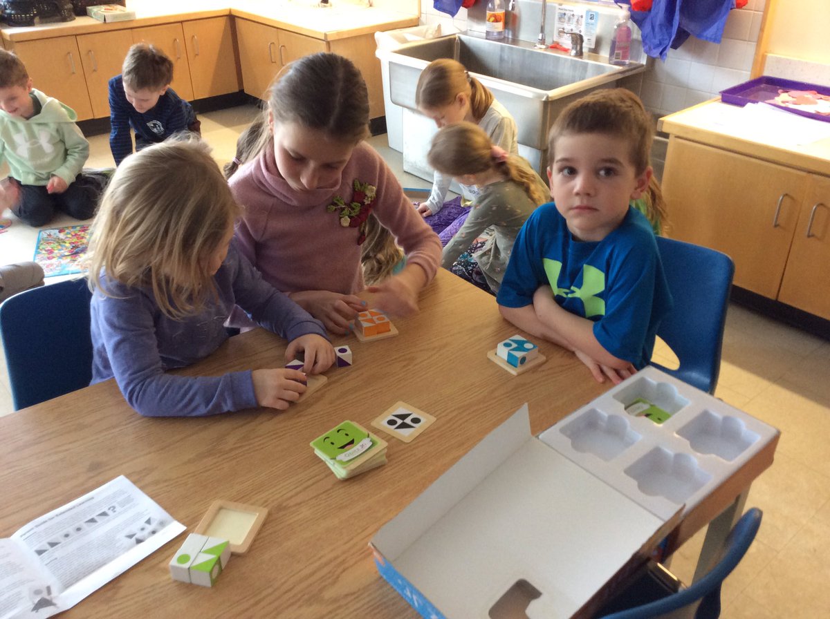 RegierReport's tweet photo. We had a great time playing games and doing puzzles with our Kindergarten buddies!  We can't wait for our next visit! @SeaforthPublic https://t.co/aPoOqNg0AD