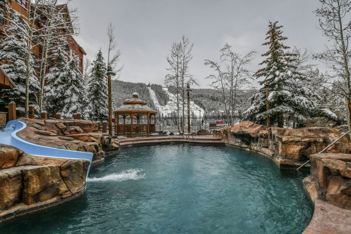 skisummitcove's tweet image. Welcome to Feature Fridays! Tune in every Friday to checkout the featured vacation property of the week!
🏠Today's Featured Property is ... bit.ly/38Ovrs6
#keystone #visitkeystone #colorado #skivacation #summitcovelodging #threebedroom #springs #riverrun #vacationrentals