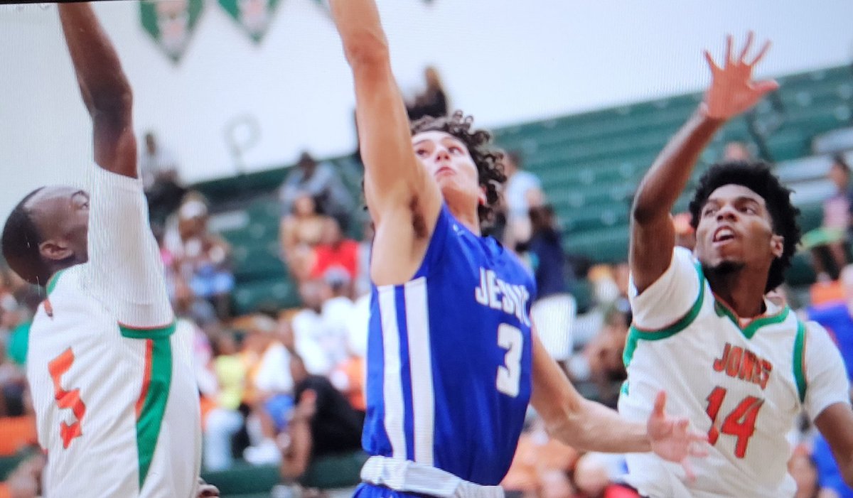 Jesuit_Tigers's tweet photo. End 3Q:

Jesuit 40
Jones 51

#AMDG #RegionFinal

@JesuitTampaFL @TBHomeTeam @FSPHoops @Biggamebobby @prephoopsfl @IssaBucketPro @BeaconTampa @BigCountyPreps1 @Flsuncoasthoops @Andy_Villamarzo https://t.co/NPsU0uXnEb