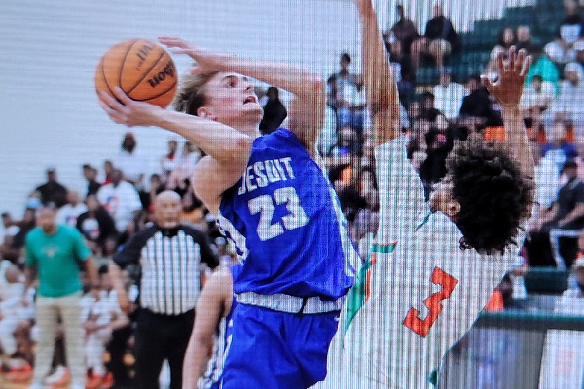 Jesuit_Tigers's tweet photo. End 3Q:

Jesuit 40
Jones 51

#AMDG #RegionFinal

@JesuitTampaFL @TBHomeTeam @FSPHoops @Biggamebobby @prephoopsfl @IssaBucketPro @BeaconTampa @BigCountyPreps1 @Flsuncoasthoops @Andy_Villamarzo https://t.co/NPsU0uXnEb