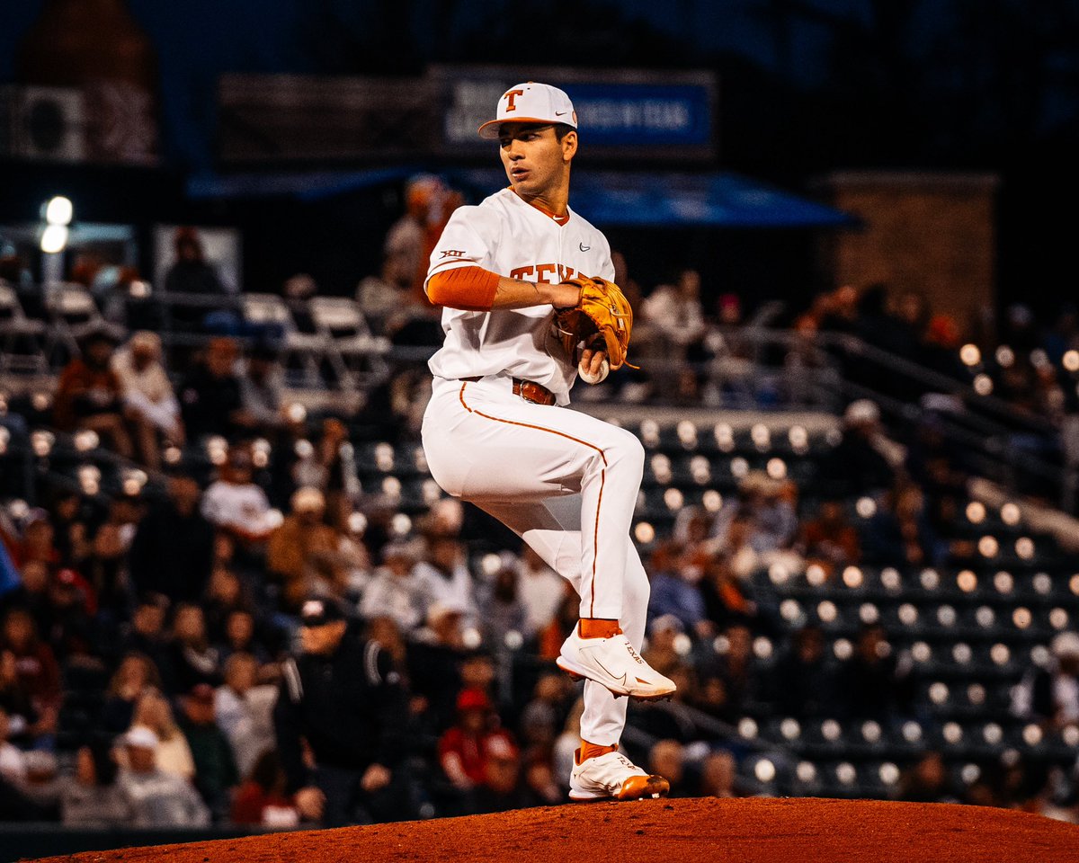 Two scoreless in the books here in Austin. 

Geno heads back to work. #HookEm