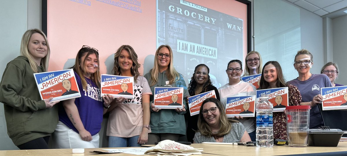 EcuLehe's tweet photo. Dr. Jenni Gallagher and Dr. Christy Howard spent today working with Partnership Teach Intern 2 Scholars exploring historical thinking, diverse perspectives and connections in literacy and history. @ecu_coe #partnershipteach #teachered #readingteachers #historyed https://t.co/msJSzQXHTd