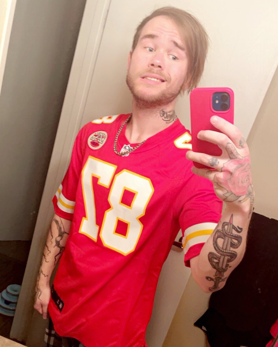 780Taylor's tweet image. 🤟🏻❤️