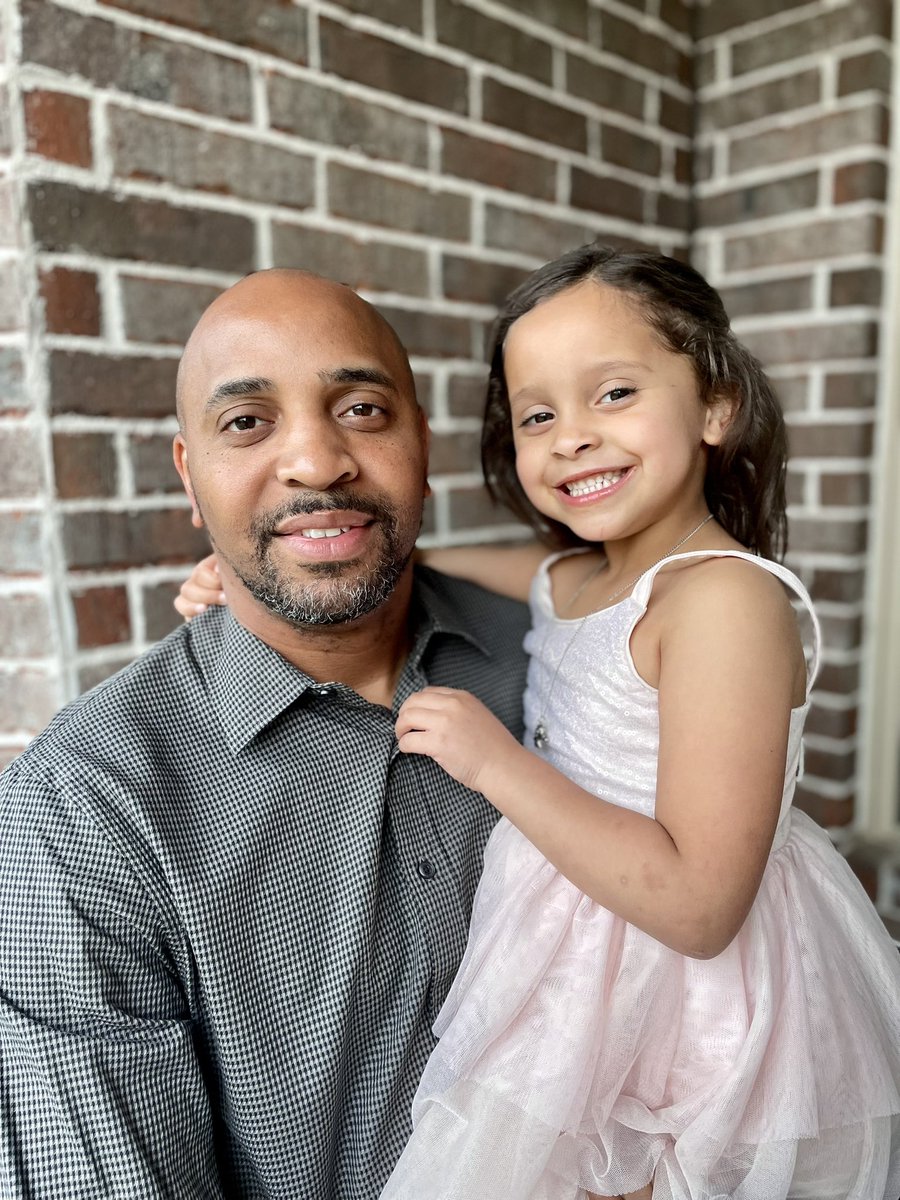 kinderray226's tweet photo. Her first Daddy Daughter Dance! @MES_beyourbest https://t.co/ZogTjrvLxA