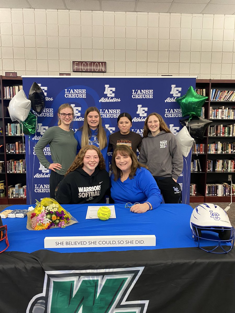 L’Anse Creuse Softball tweet media
