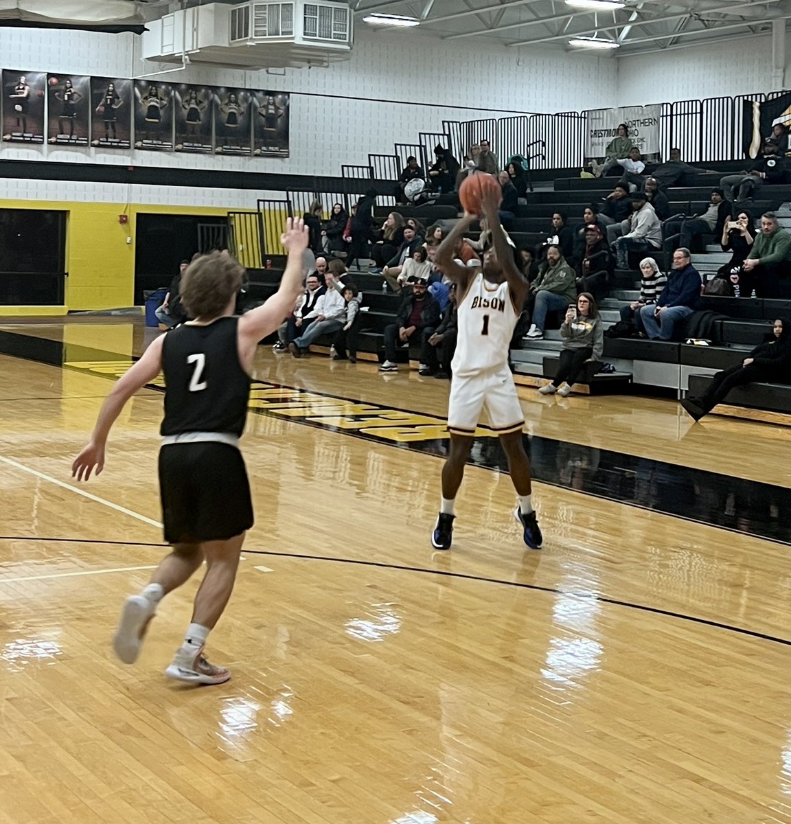 BeachwoodTech's tweet photo. Bison win!  Travel to Niles on Monday to continue in tournament play. @BeachwoodBison @BisonAthletics https://t.co/e2eArjLp0m