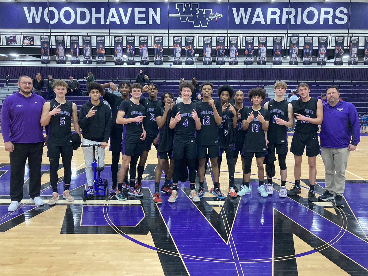 WoodhavenHigh's tweet photo. Varsity boys locked up another Downriver League Championship with tonight’s win over AP.  It is their 7th title in the last 8 years. They’ll try to be the 1st team to finish league play undefeated by beating Wyandotte next Tuesday. #WarriorStrong https://t.co/2FLb3UZxdj