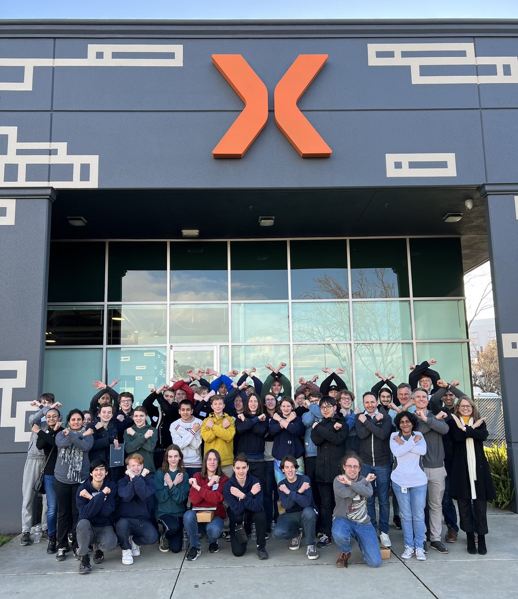 reflexionmed's tweet image. Welcome, @MetisMontessori! Today, students from the Metis Montessori School in Amsterdam toured the RefleXion HQ and learned how different types of engineering come together to create our breakthrough SCINTIX technology.