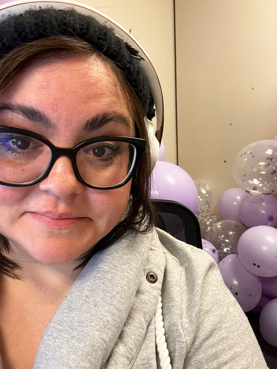 Nicole Ebat tweet media