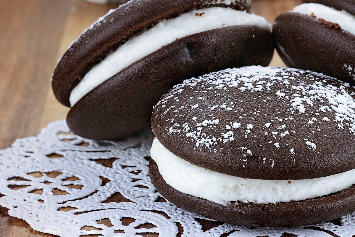 ASoldiersClone's tweet photo. Finds himself sliding up to @Remnant_Leader, eyes wide like a begging cats as he nudges his head into him. He also brought some treats.
“Hey Daj!” https://t.co/oxuAShjoyr