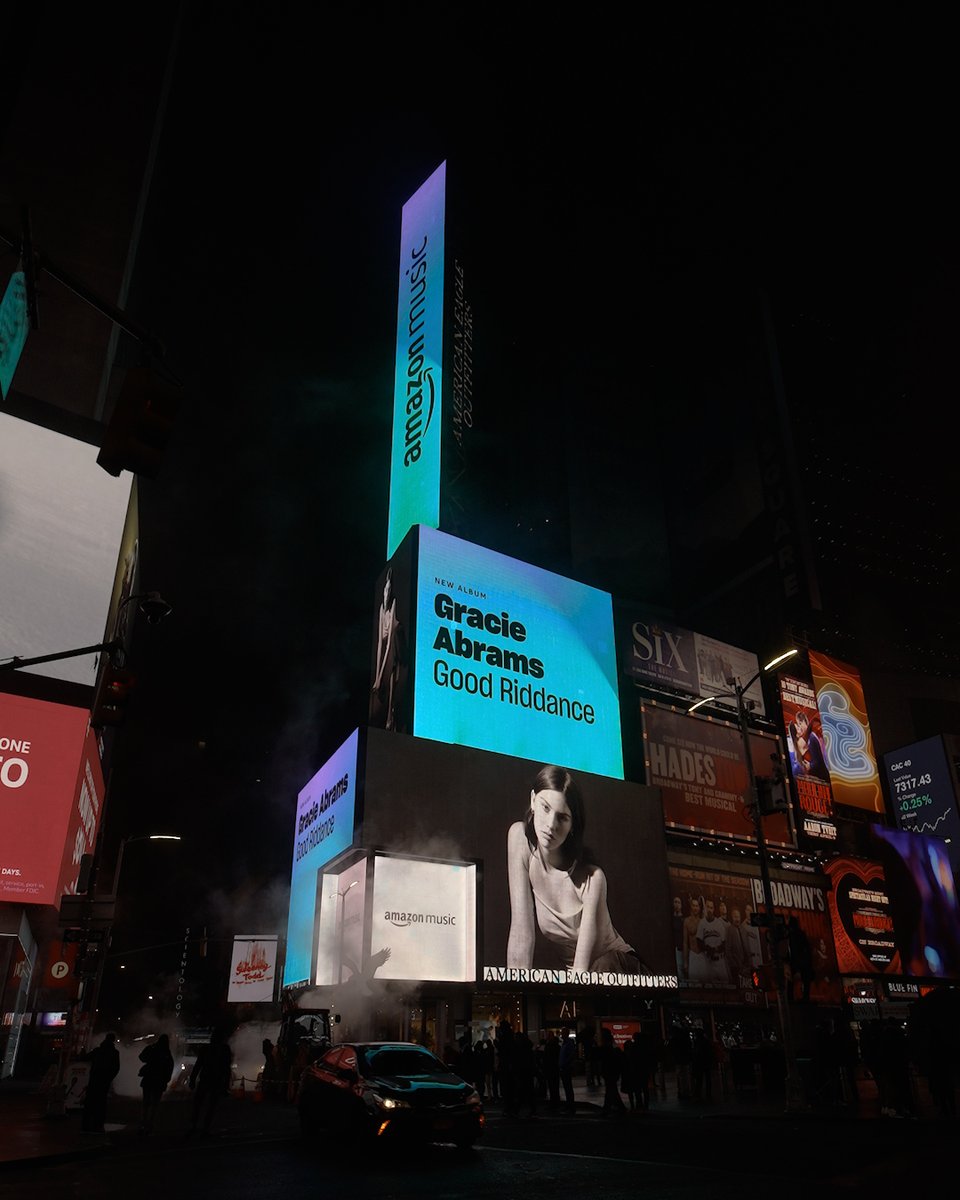 gracieabrams's tweet photo. ❤️ @amazonmusic https://t.co/fwlb8P6m0n https://t.co/zuMqSAmfov