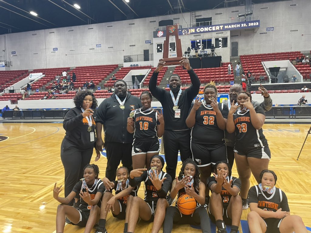 .<a href="/HMHSHornets/">Hawthorne Middle/High School</a> has done it. 

Hawthorne 42, Wildwood 38, FINAL. 

<a href="/CIngram_85/">Cornelius Ingram</a> has now led the football team and girls basketball team to state championships. What a year for Ingram and the Hornets. @SBLiveSports <a href="/SBLiveFL/">Florida High School On SI</a> <a href="/MATTSURRENCY/">Matt Surrency, CFP®️, SE-AWMA®️</a> <a href="/InsideTheGators/">Inside the Gators</a> <a href="/CenFLAPreps/">Central Florida Preps</a> <a href="/FlaHSFootball/">FloridaHSFootball.com</a>