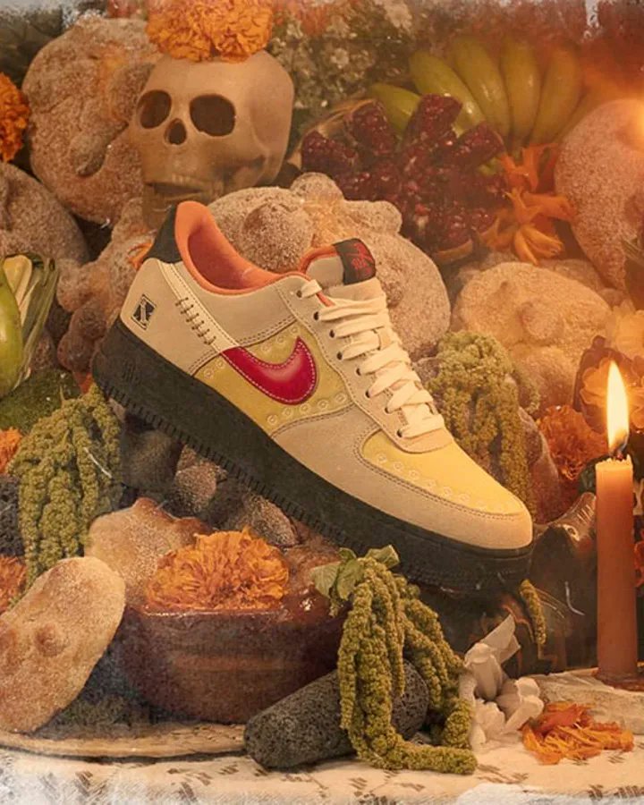 JustFreshKicks's tweet photo. Nike Air Force 1 '07 Somos Familia 'Día de Muertos' on sale for $101.97 shipped

Link -> https://t.co/FGQrIFzbYL https://t.co/afhAjf4Qub