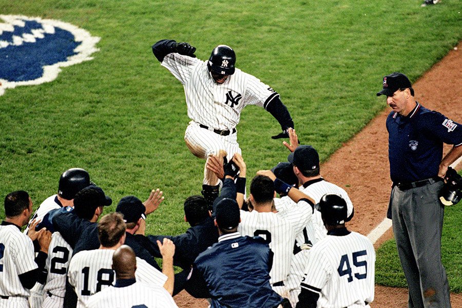 YankeesMuse's tweet photo. Bernie Williams in his 5 All-Star seasons (1997-2001):

‘97 — .328 AVG, .952 OPS, 21 HR, 100 RBI
‘98 — .339 AVG, .997 OPS, 26 HR, 97 RBI
‘99 — .342 AVG, .971 OPS, 25 HR, 115 RBI
‘00 — .307 AVG, .957 OPS, 30 HR, 121 RBI
‘01 — .307 AVG, .917 OPS, 26 HR, 94 RBI

Underrated Yankee. https://t.co/puRxtTOggs