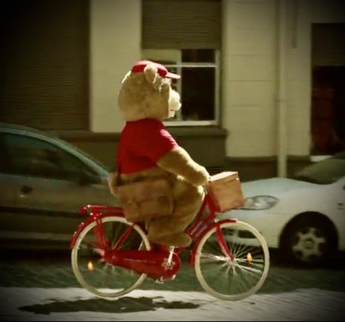 Todo el “Oso” que tiene Gabriel 
👇
- BondadOso con los niños 
- OrgullOso de su tierra y origen 
- RigurOso en todo lo que hace
- IngeniOso para superar trabas
- CariñOso con toda la gente 
👆
Todo está dentro de este MocOso

Te parece curiOso
pero es maravillOso!
#FabulOso🐻