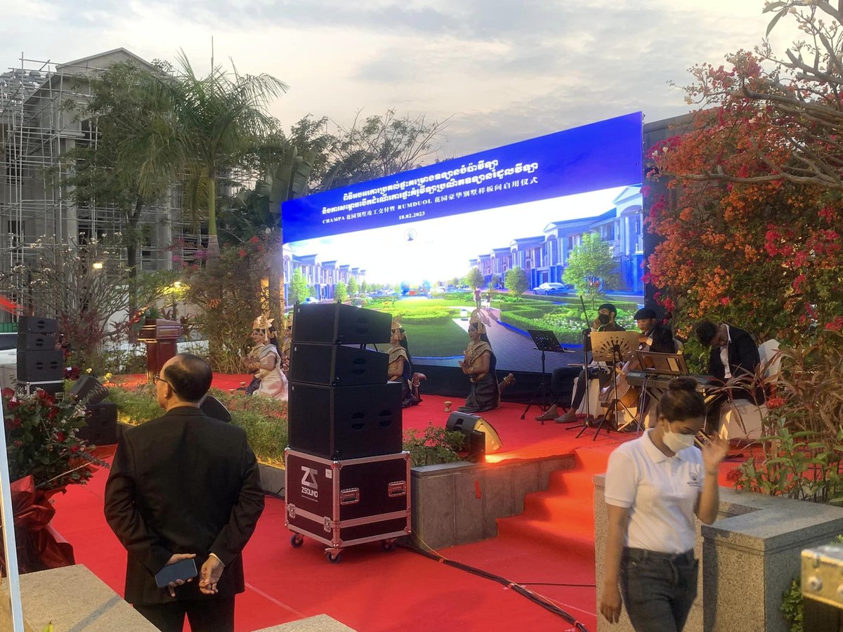 Champa Garden Villas in Cambodia selected our LA210 system for their showcase villa launch event. Our cutting-edge technology provided crystal-clear sound and an immersive audio experience.

zsoundpro.com
#linearrayspeaker #proaudio #activelinearray
#soundsystem