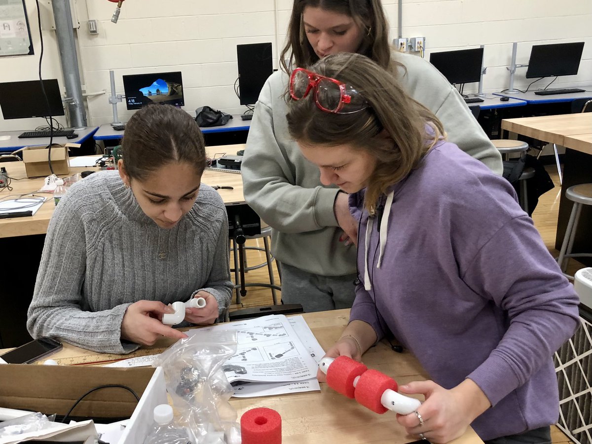 Cindy Curtis tweet media