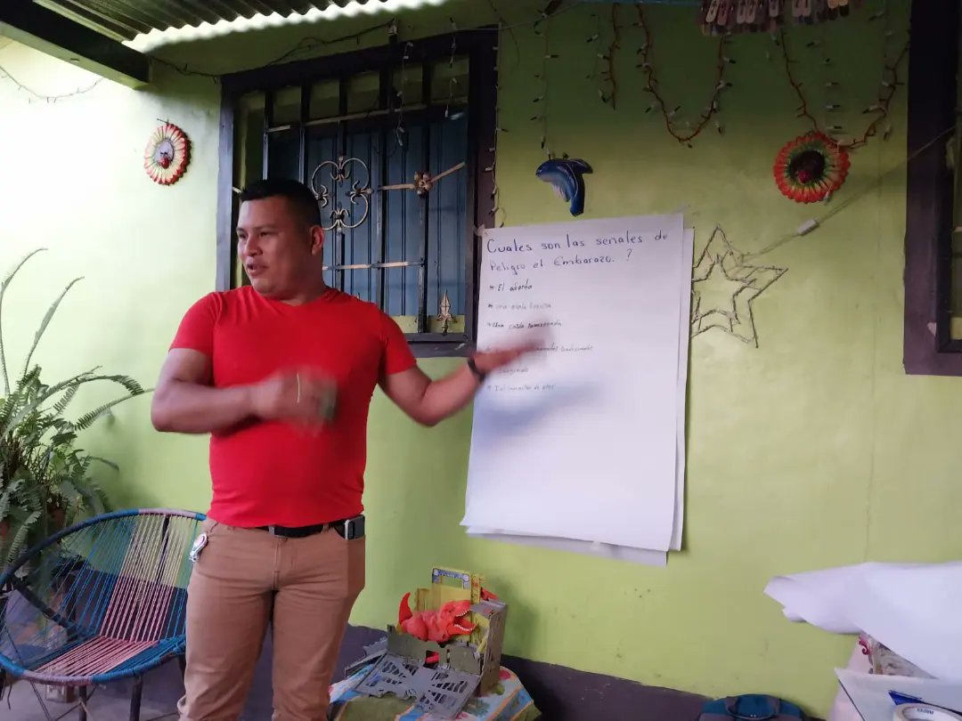 ADASBA en asocio con ChildFund desarrollan jornada de capacitación desde el modelo programático Creciendo Contigo en la temática de Paternidad Comprometida, dirigida a un grupo de padres del barrio La Magdalena, Santa Bárbara.
<a href="/ADASBA1/">ADASBA</a> <a href="/ChildFundHN/">ChildFundHonduras</a>