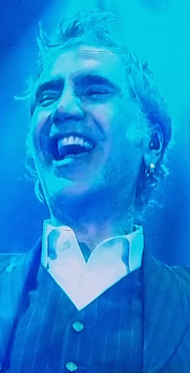 AlexOficialCL's tweet photo. Disfrutando de Alejandro Fernández en  Monticello. El mejor!!!! @alexoficial #alejandrofernandez #matalas https://t.co/MdxFjl92jE