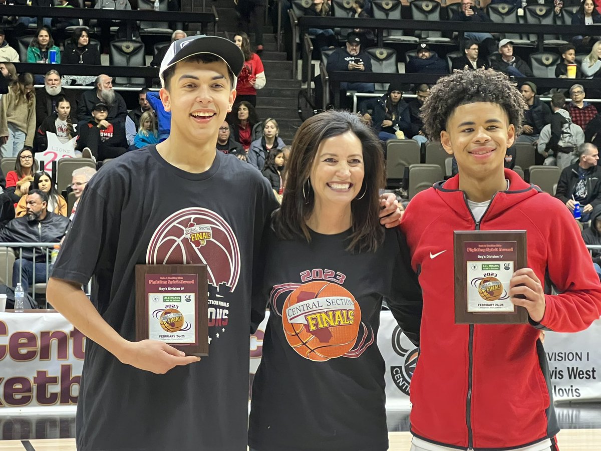 CifCentral's tweet photo. Congratulations to the Tulare Western boys basketball team, Division IV champions over Kerman, 60-40. More games ahead in state regionals for both teams! 👏🎉🏀 https://t.co/neG8Bndr1E
