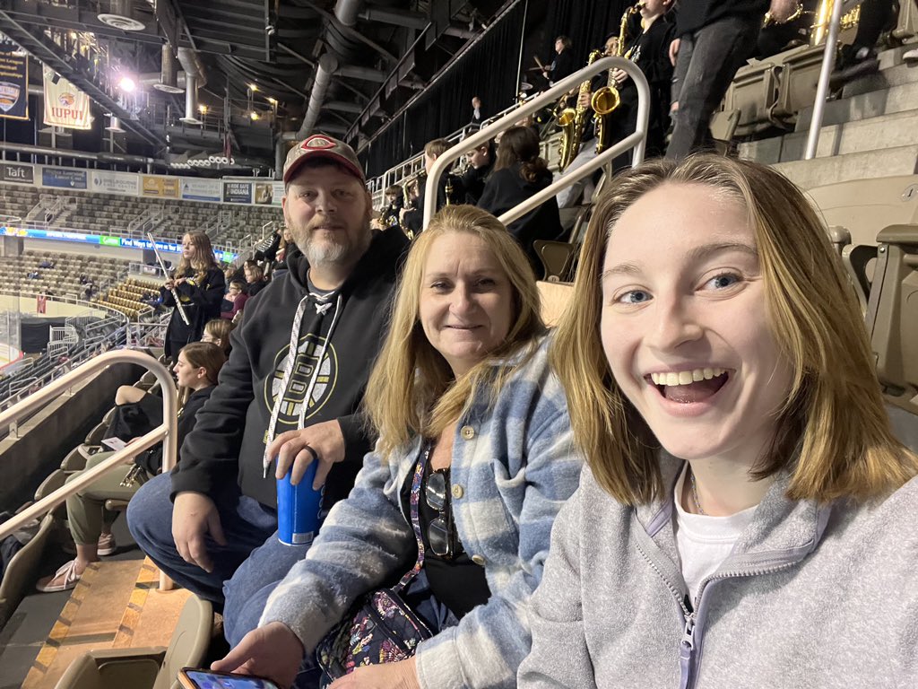 BectayMom's tweet photo. #FuelTheFire @IndyFuel https://t.co/s3Nm0NbPP1