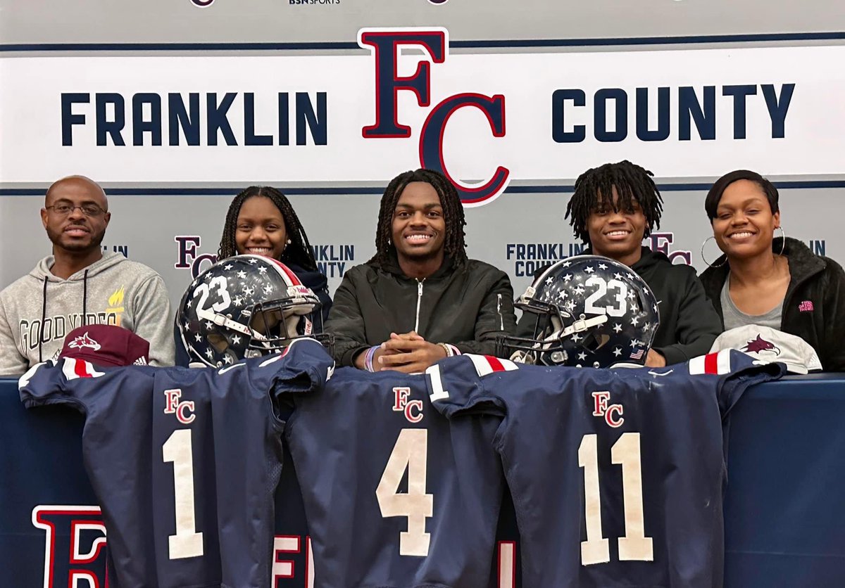 Congratulations to <a href="/MannyScott11ets/">Manny Scott</a>, <a href="/ZaHolman_4/">Na’Zaiyah Holman🏈🥇💯</a>, <a href="/Nashawn_1/">NaShawn Holman</a> on committing to Cumberland University!