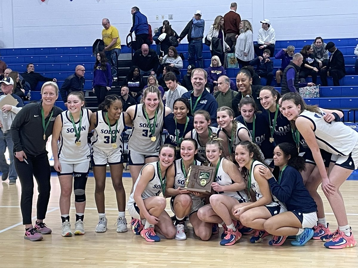 It’s on to Regionals! The Comets won the District basketball championship tonight with a 52-42 win over the Jackson Polar Bears. Way to go Comets! Keep notching those W’s! #WeAreSC #CometProud