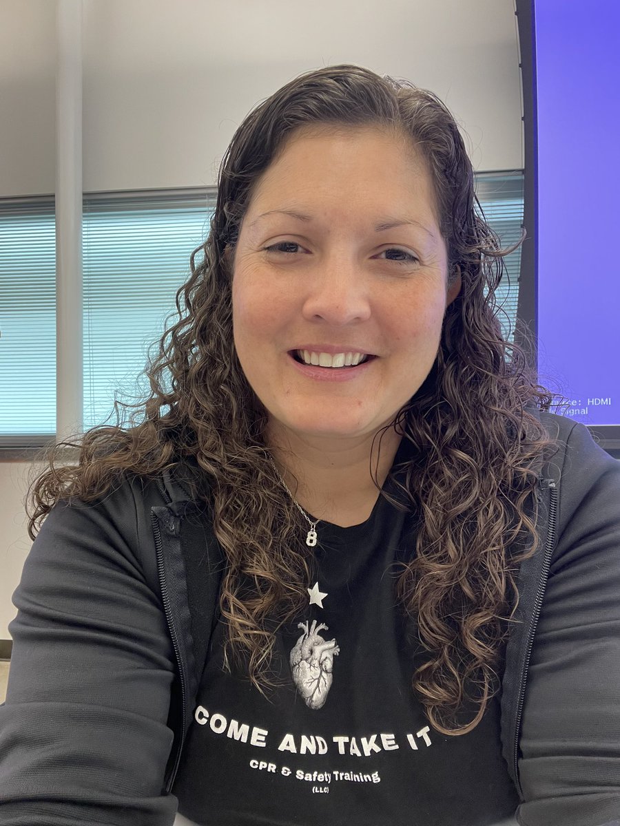 This afternoon’s class put me over 4000 individuals trained in stop the bleed! I love seeing public access kits in all the city vehicles. 🩸 #setgoals #smashthem #startover #stopthebleed