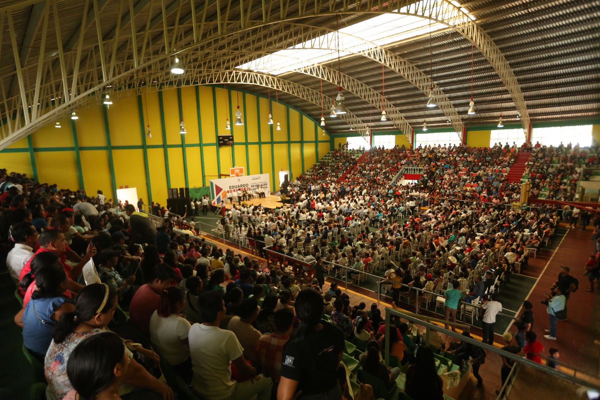 En #Chiapas es tiempo de trabajar unidos entorno a un mismo objetivo y al proyecto transformador del gobernador <a href="/RutilioEscandon/">Rutilio Escandón</a> 
 
Agradezco la cálida y efusiva recepción que me brindó el pueblo de #Cacahoatán 

Hoy manifiesto mi compromiso a través de la actividad legislativa.