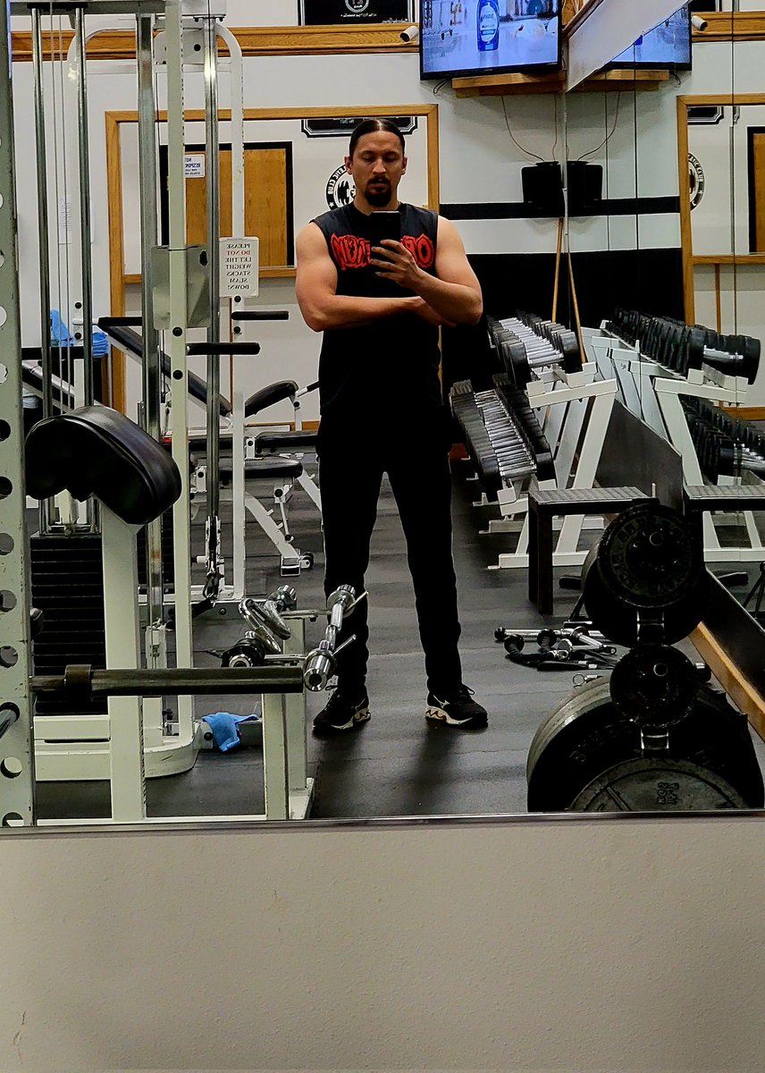 TheSonOfNun's tweet photo. Feeling huge... must be the @OpprobriumBand shirt.
Let's see those gym pics.
#opprobrium #opprobriumband #deathmetal #deathmetalshirt #neworleansmetal #brazilianmetal #serpenttemptation #beyondtheunknown #metalworkout #metalgym #metalatthegym #metalmerch #metalshirtoftheday https://t.co/fs22CzUwti