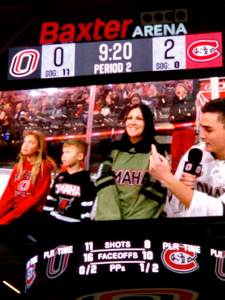 mmchalupnik's tweet photo. I spy @KirstenMccready at the UNO Mavericks game! Go Mavs! 🏒❤ https://t.co/uMQZ51pVX7