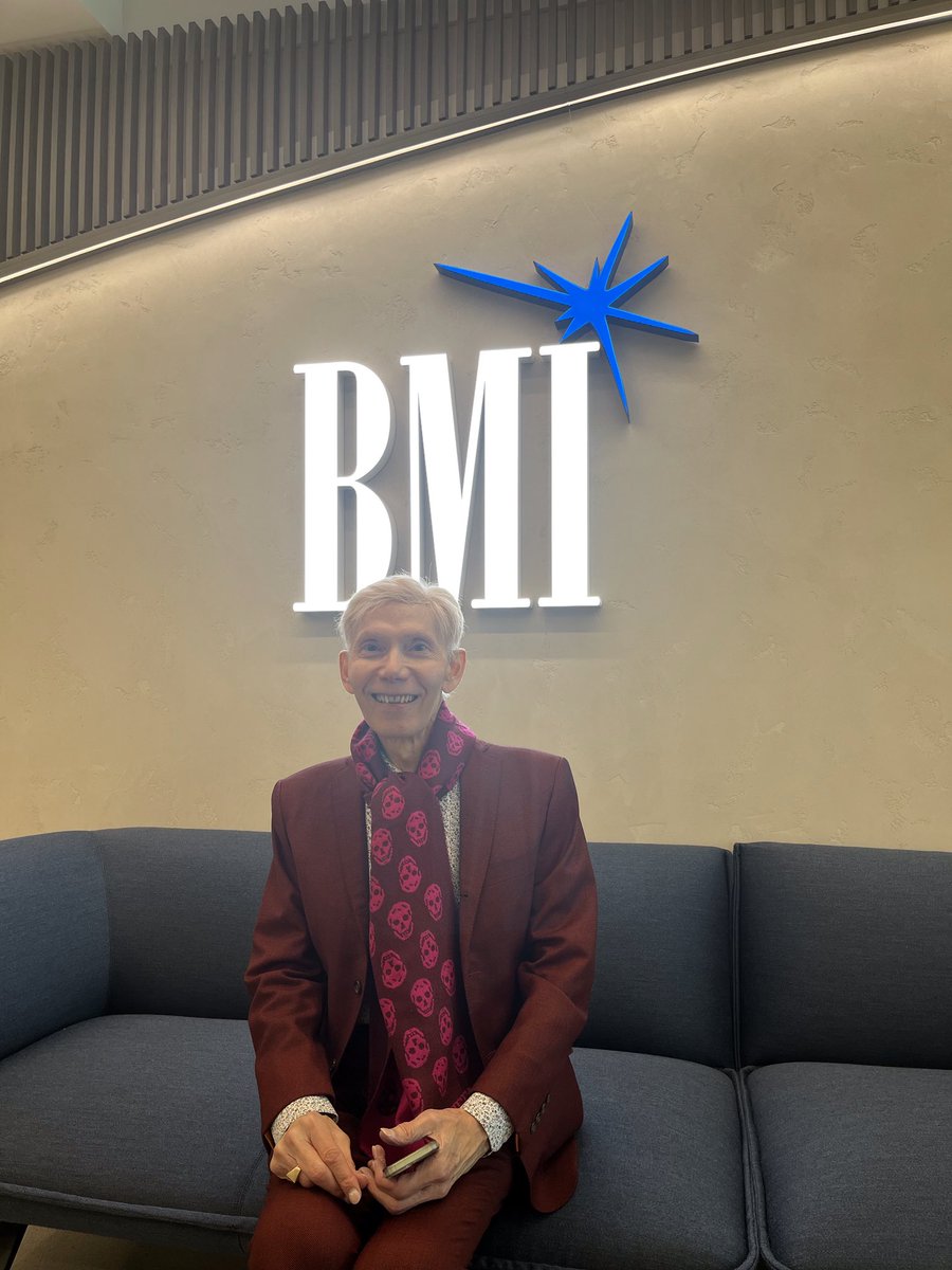 BitrickJohn's tweet image. Thrilled to be visiting BMI’s glamorous new offices in the Rolex Building, Beverly Hills, which will serve as the venue of the SONA Foundation’s (TSF) first workshop under our brand new Financial Wellness program.