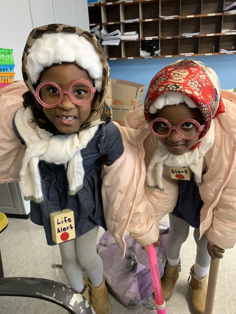 RValentinED's tweet photo. A fun filled week at @CharterCastle 100th day of school! HBCU 4th Black History Showcase and Our Annual Parent Appreciation Dinner https://t.co/6rB43XHbUh