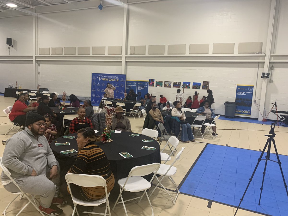 RValentinED's tweet photo. A fun filled week at @CharterCastle 100th day of school! HBCU 4th Black History Showcase and Our Annual Parent Appreciation Dinner https://t.co/6rB43XHbUh