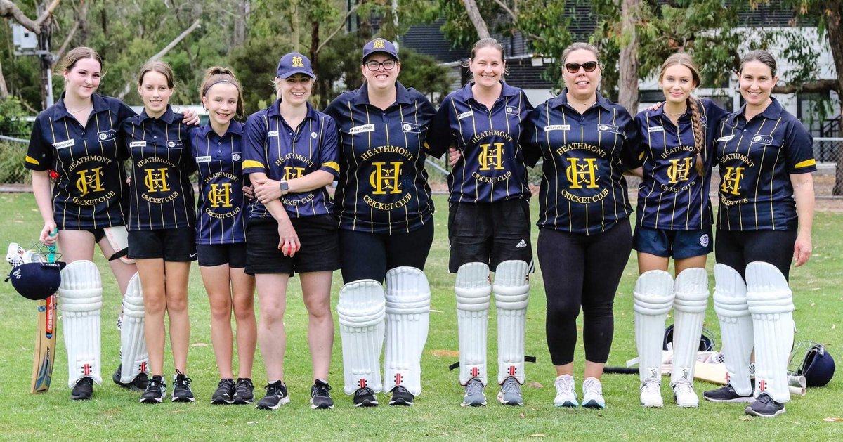 The inaugural Heathmont Women’s team are playing in the Semi Final vs Bulleen Templestowe at Proclamation Park tomorrow. Match starts at 1pm. If you’re in the area, get down and give them your support. 

Go Montas!!