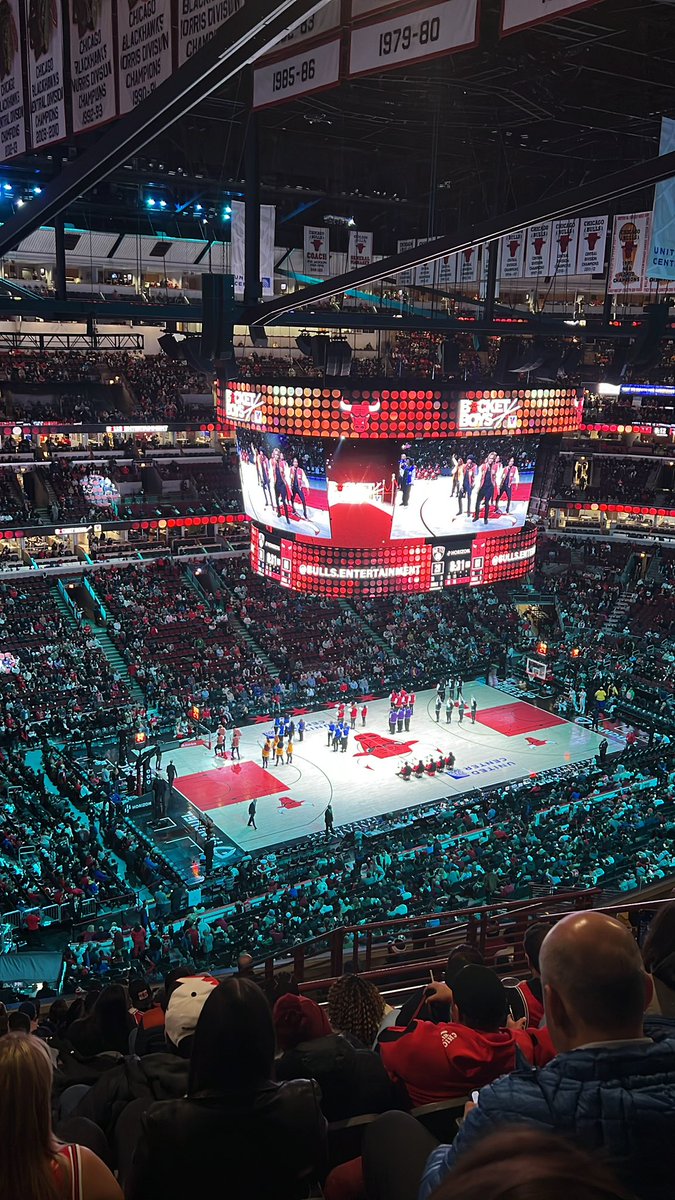 Clerylone1's tweet photo. Hello world ! #bullsvsnets https://t.co/0xd9wTF6h8