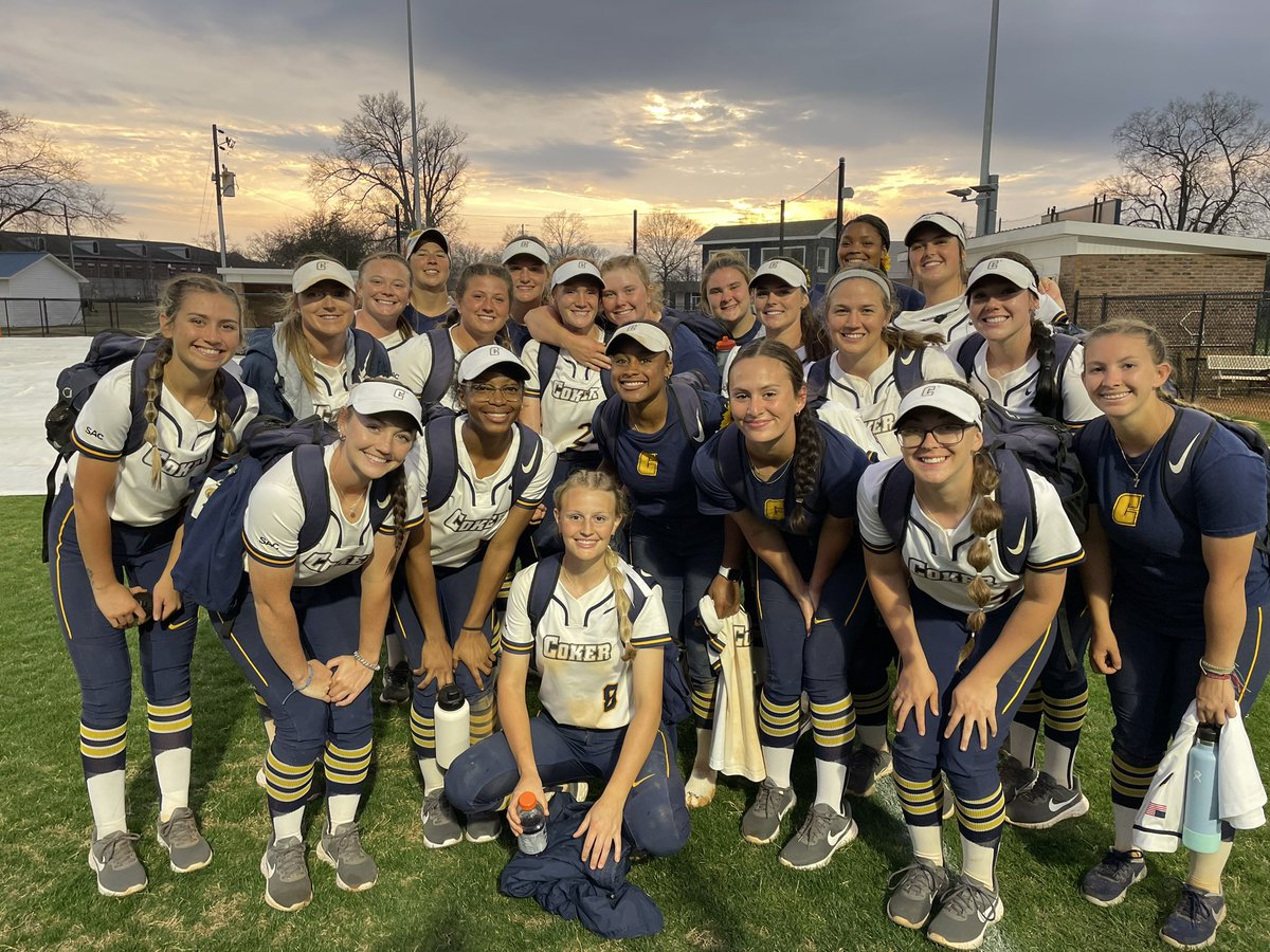 Softball_CoachB's tweet photo. Pulled out two gritty wins today! This team never stops fighting! #GoCobs 🐍 https://t.co/wOYyzS8j6k