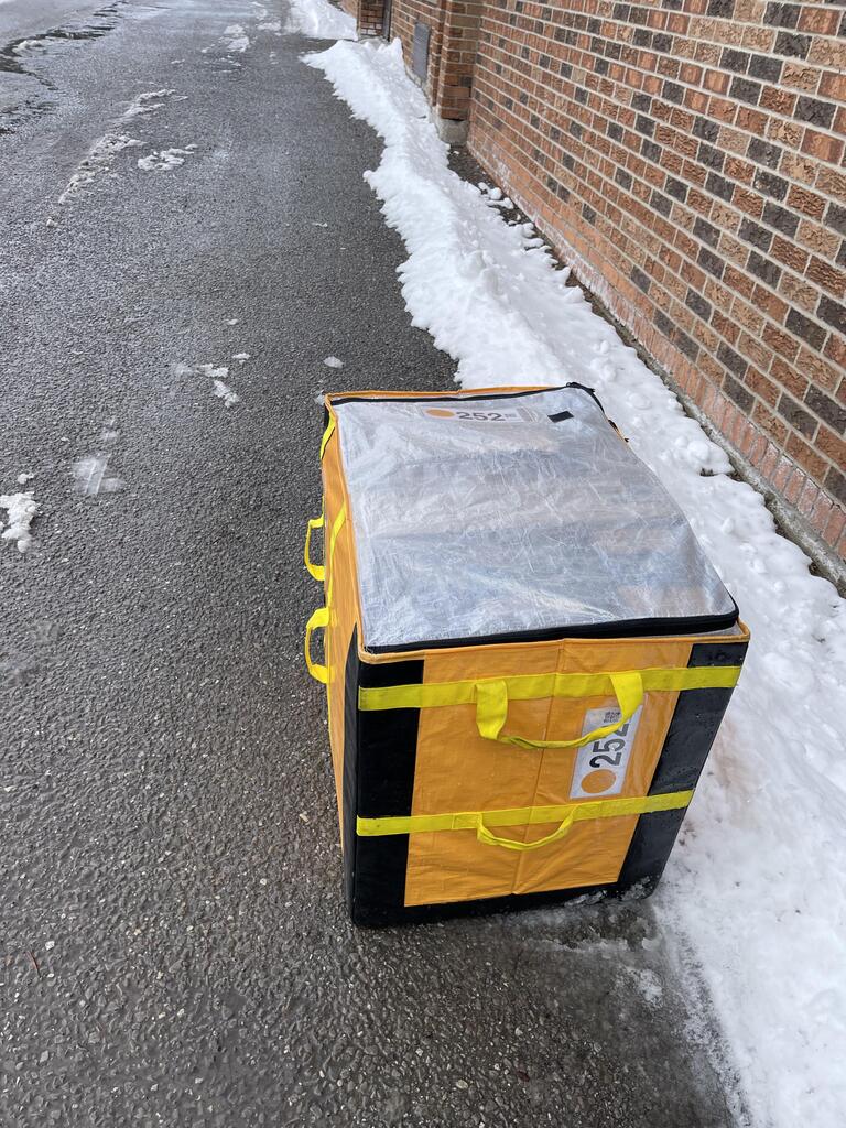 Mildly Interesting on Twitter "Amazon driver decided he didn’t need to