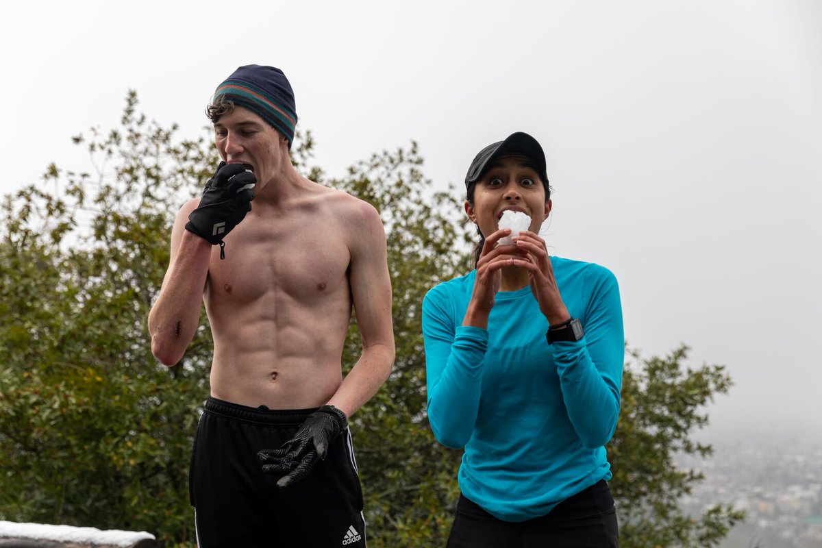 berkeleyside's tweet photo. Enough snow for skiing and snowmen fell on the Berkeley Hills Friday. See photos of the sledders, hikers and snowball fighters.

📷: Kelly Sullivan

Story: https://t.co/753Q47sUX4 https://t.co/zfXiYXGJzb