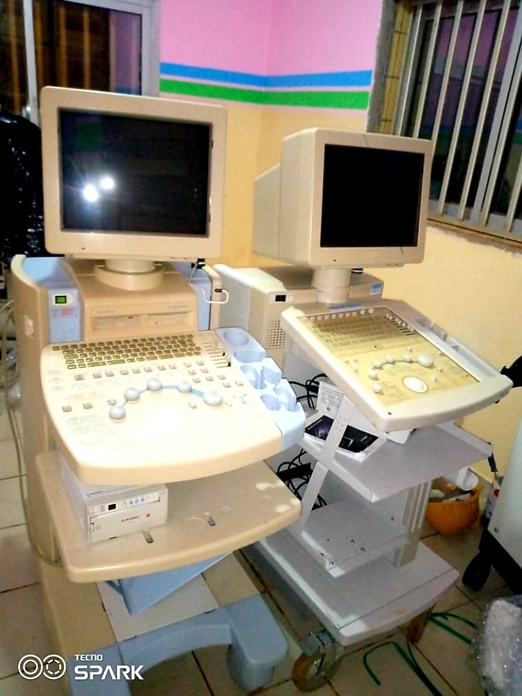 Tonton_super_'s tweet image. ÉCHOGRAPHE DOPPLER 3 SONDES disponible sur Yaoundé.
Rt on ne sait jamais mon client peut se trouver sur ta TL
@CaroleGinette @lelerostand @Loic_Abondo @Frederic_sali @Roro_tsob7 @Rochbykemite  #Imageriemedicale #Sante #echographe #echographie #Cameroon