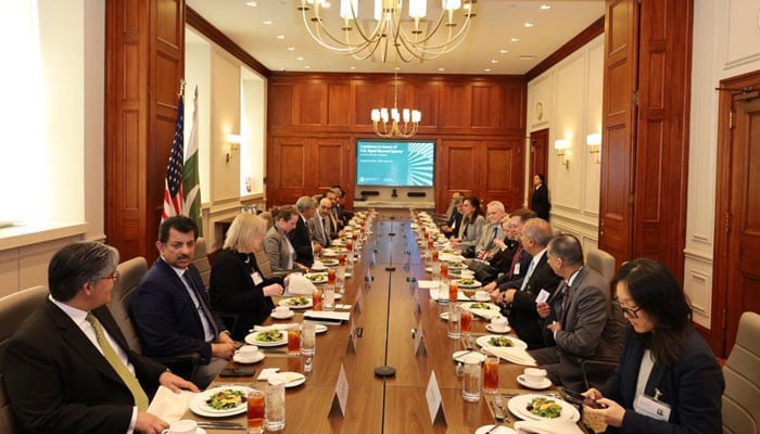 btramsnews's tweet photo. WASHINGTON: Minister for Commerce Syed Naveed Qamar said that the private sector and business community had a pivotal role to play in achieving the goal of bolstering trade relations between Pakistan and the United States. #APTMA #Btrams
https://t.co/MAzb7OhWAL https://t.co/DX1Mm4UiGg