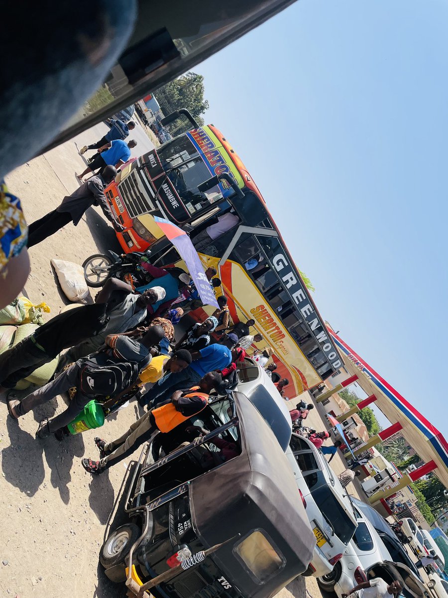 TBoundBuses's tweet photo. πΈ@iam_apm1
Furaha ya Unazi ni Popote Picha ukiona Bus π€
#SheratonExpress
Mwanza Masumbwe
Cc @Yusufhudaya4gm1
@PremierlineExp https://t.co/eVuQ3mAE8N