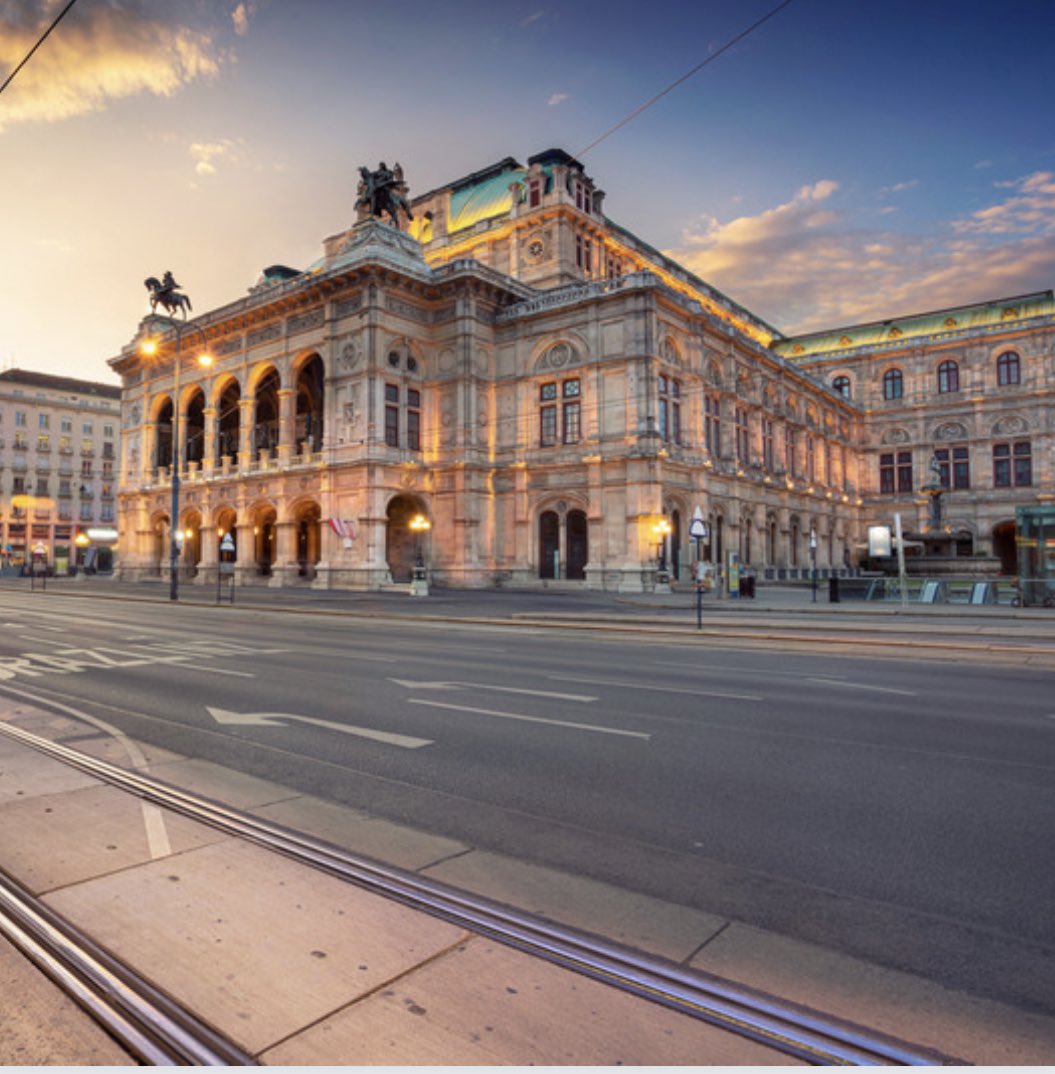 zahlenzauberei's tweet photo. Heute mal eine #gutenmorgenlaufrunde um den #rimg!🫶🏻🥰
Gestartet am #parkring - #urania - #schottentor - #schottenring - #universität - #rathaus - #parlament - #naturhistorisches - #kunsthistorisches - #oper - ein bissl Wind aber sonst 👍Und jetzt gleich Frühstück #runminggirls https://t.co/Hbcsvr05cV