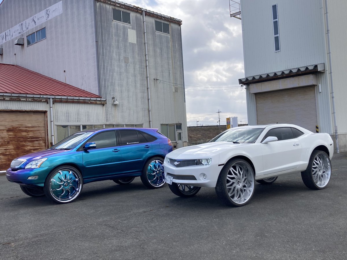 harrier 
  or 
camaro?

#harrier #camaro
#bigrim #bigrims
#30sworld #japanwhips
#30s #32s 
#dubwheels #amaniforged
#bigrimzcandyshop
#candyshopJapan