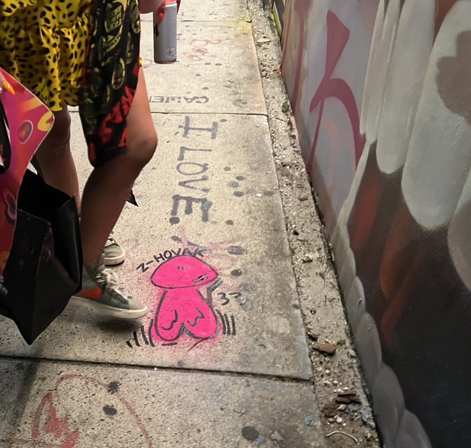 ZHOVAK's tweet photo. I’m a simple soul in colorful fur acting as a vessel to transfer creative energy from the ether-
with free public art - being the voice for Animals
day 55 of 365 @ Z Hovak studios
#graffiti #zhovak #c1p #graf #gaffifiart #graff #graflife #femaleartist #streetart #streetartist #streetartaddicted #losangeles #freeart #publicart #artlife #artist