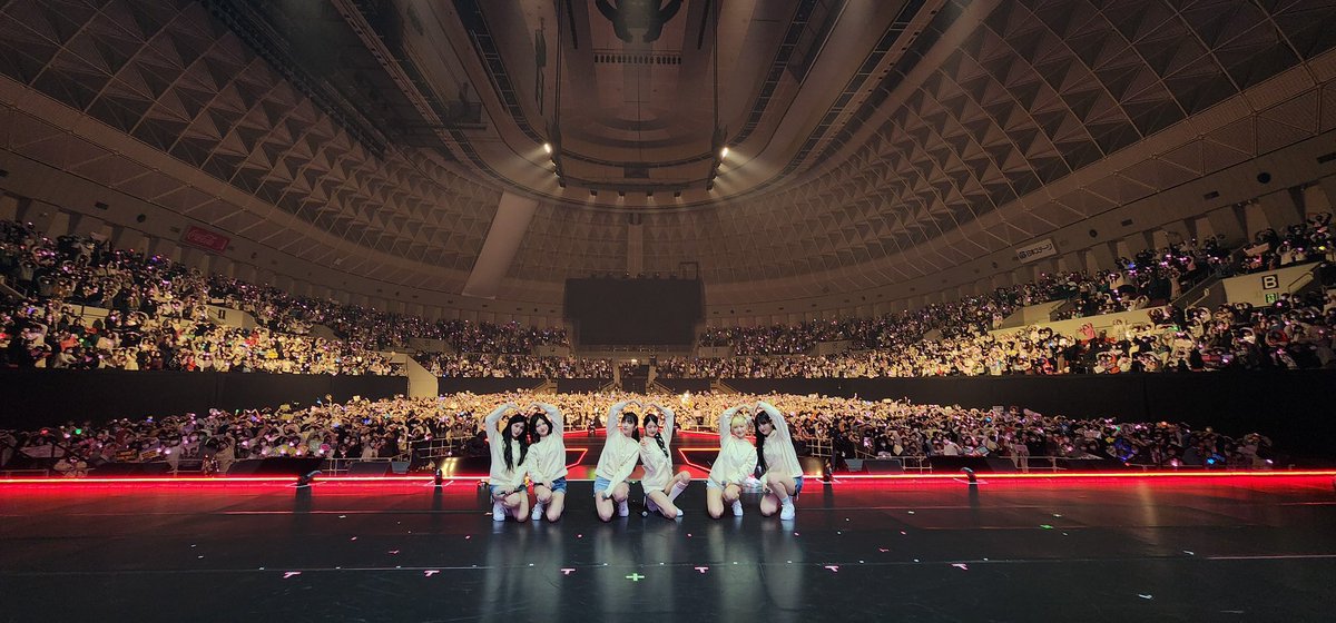 ive_reipyon's tweet photo. IVEちゃん日本に来てくれてありがとう🫶🫶 
全8公演お疲れさまでした🥺🥺
IVEちゃんからたくさんのエネルギーをもらったよ！！！金髪になったれいぴょんも拝めて嬉しかったし、ネクステの時よりみんな日本語が上手になってて感動した🥺🥺
あいてぃん！！💘

 #IVE_The_Prom_Queen https://t.co/N6iUnj3Y2a